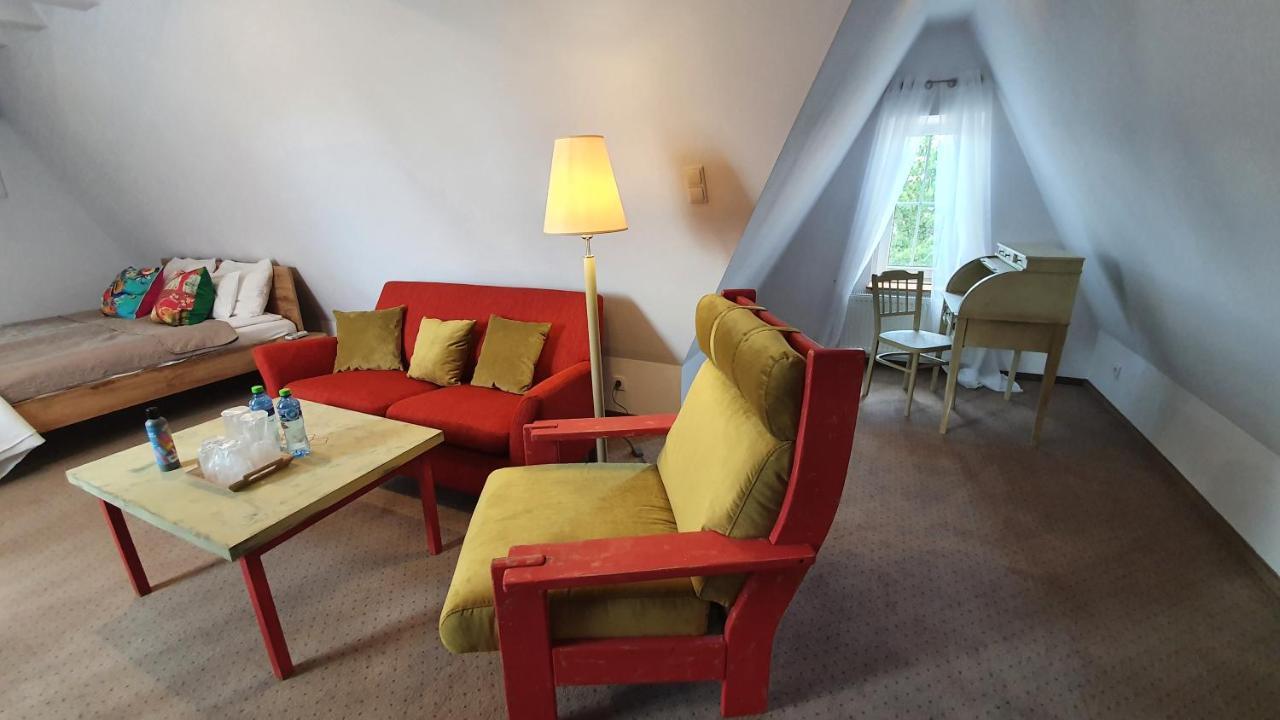 Hotel Siesta Świebodzin Exteriör bild