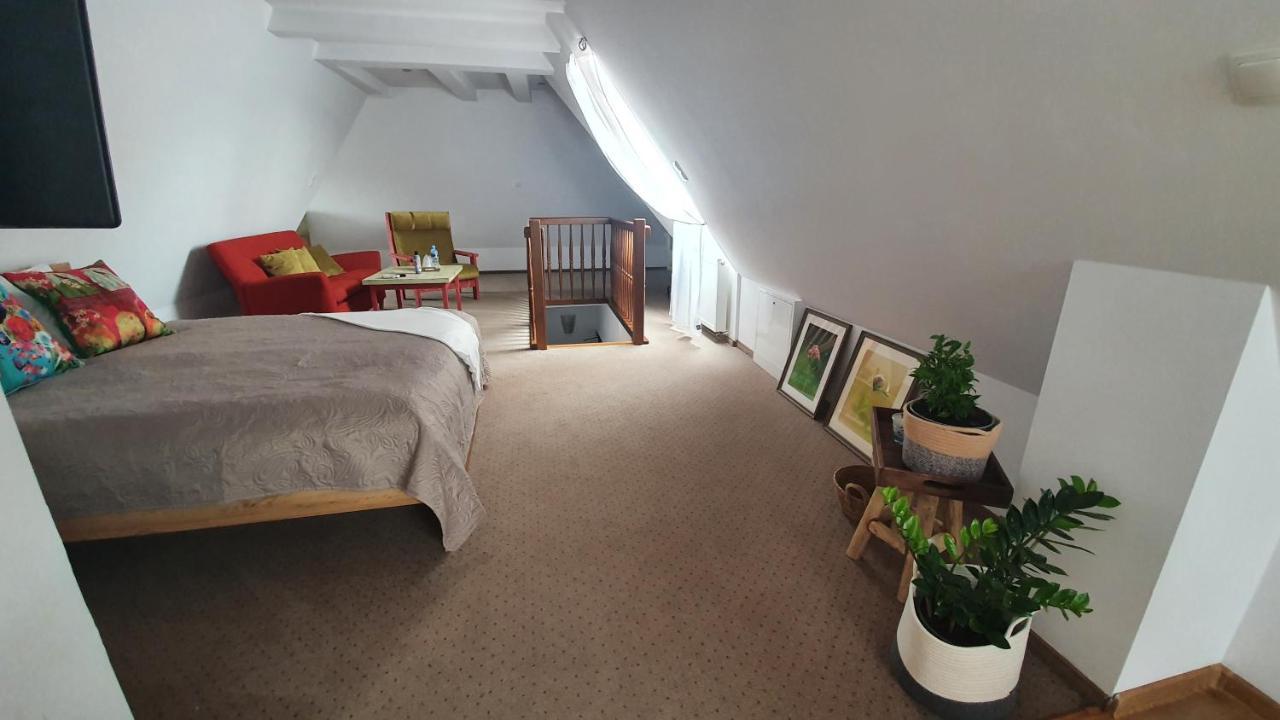 Hotel Siesta Świebodzin Exteriör bild