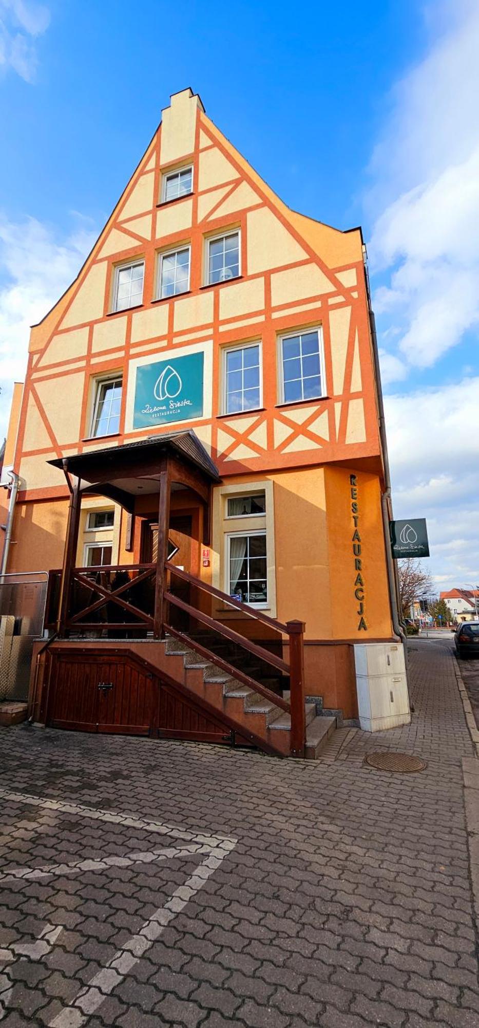 Hotel Siesta Świebodzin Exteriör bild