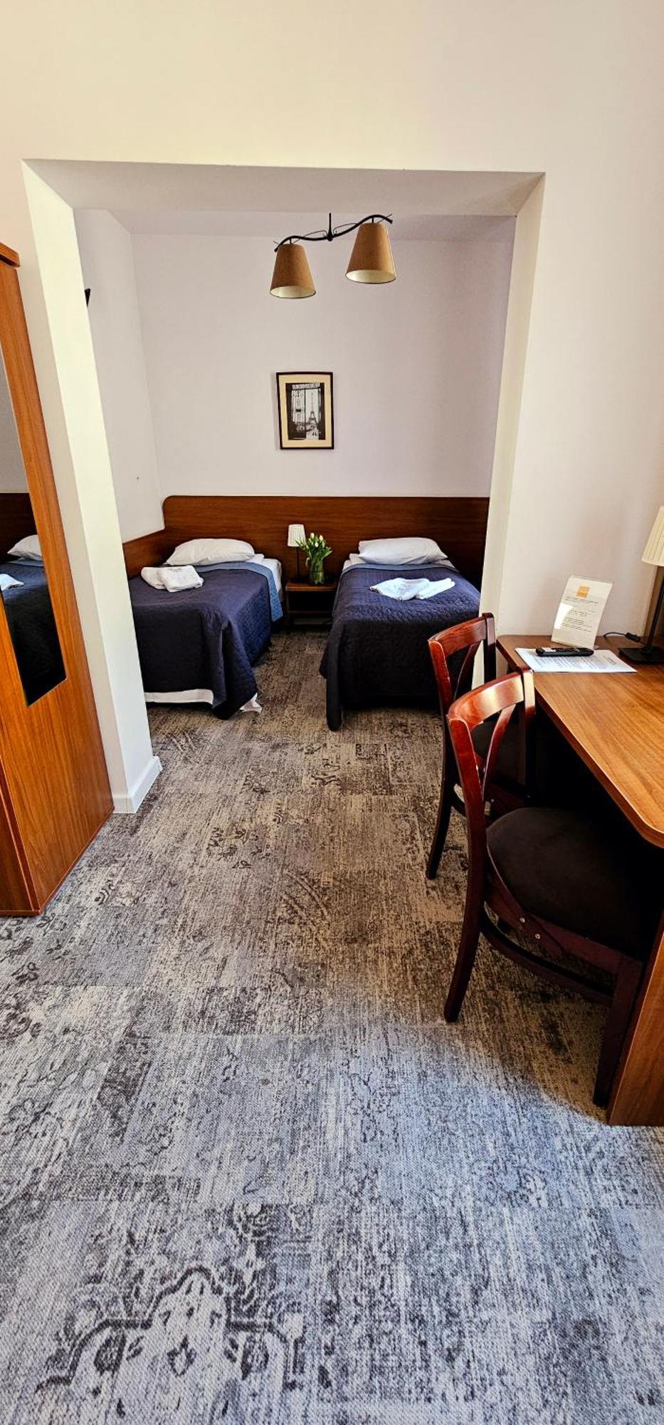 Hotel Siesta Świebodzin Exteriör bild